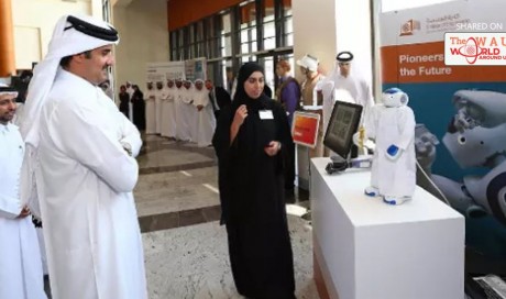 Emir Sheikh Tamim visits Qatar University