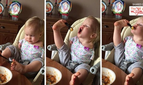 Toddler born with no arms learns to feed herself with her feet | Blog | Life | WAU