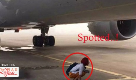Couple sit on runway to block plane after they missed their flight