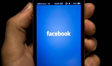 Facebook down: App kicks users out of their accounts and doesn't let them back in