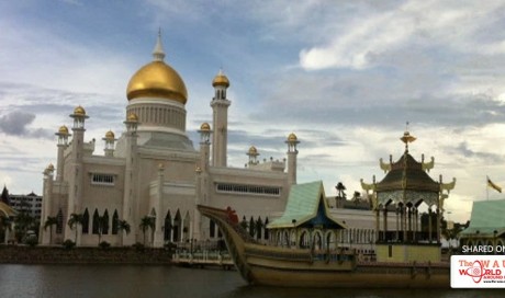 Sultan Omar Ali Saifuddin Mosque: You’ve Never Been to Brunei if You’ve Never Been Here