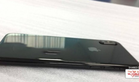 New Apple Leak 'Confirms' IPhone 8 Design Change