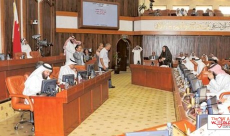 Cap on expats' age rejected in Bahrain