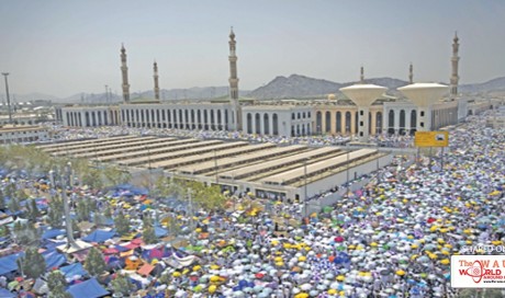 Iran hajj pilgrims torn between joy, bitter memories