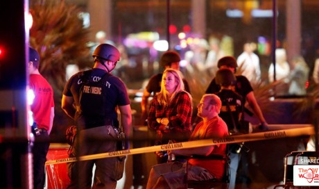 Only days after massacre, party resumes on Las Vegas Strip
