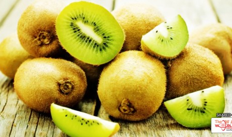 7 Kiwi Fruit Benefits: From a Powerhouse of Antioxidants to Inducing Sleep