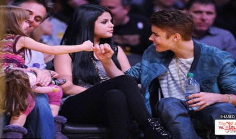 Selena Gomez and Justin Bieber reunite for breakfast outing