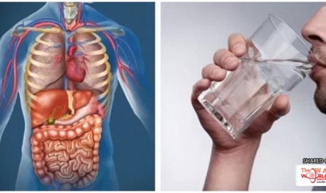 5 Things that will happen to your body if you drink only water for 30 days