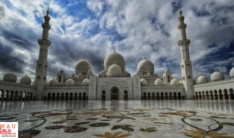 Sheikh Zayed Grand Mosque receives 516,000 visitors, worshippers in March
