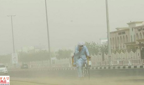 Dust storm, 55km/h winds hit UAE, rains expected to follow