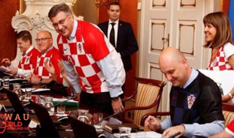 Entire Croatian cabinet celebrates World Cup semi win by wearing team jerseys (VIDEO)
