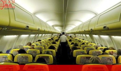 33 Injured After Ryanair Flight Loses Pressure and Is Forced to Land
