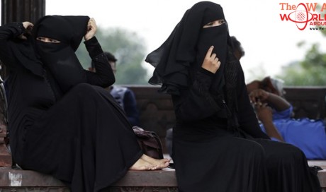 India bans instant divorce by Muslim men