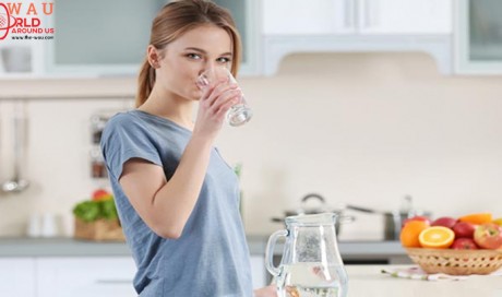 Why You Shouldn't Drink Water Immediately Before and After Meals?