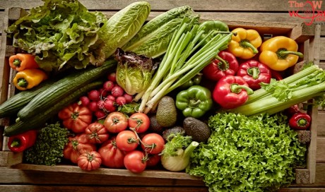 Can eating organic food lower cancer risks?
