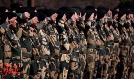 India urgently deploys 10,000 paramilitary soldiers to Kashmir