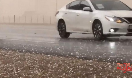 Video: massive hail storms hit Saudi desert