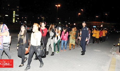 Kuwait cops hunt 120,000 illegal expats