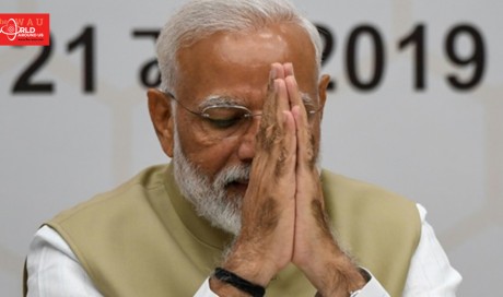 India’s Modi heads for re-election, early trends show