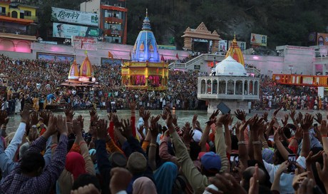 Haridwar: Crowds surging at Kumbh Mela as India overtakes Brazil in Covid cases